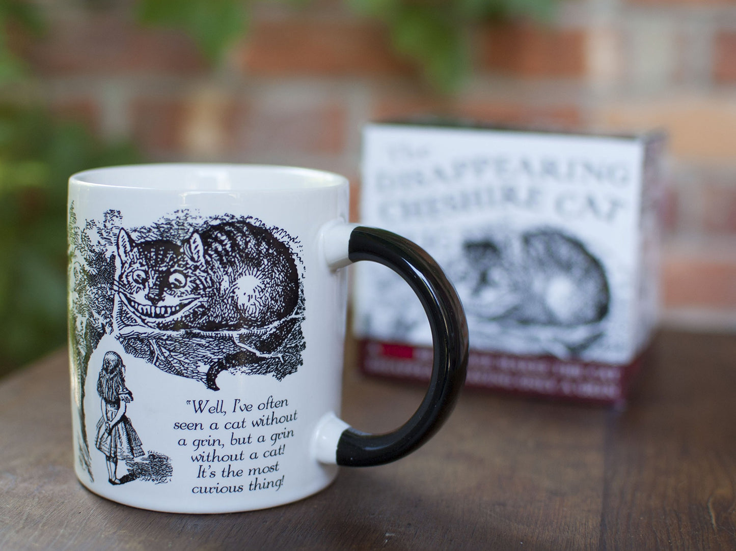 Disappearing Cheshire Cat Heat Mug